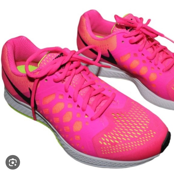 Nike Neon Pink Running Shoes - Picture 1 of 8